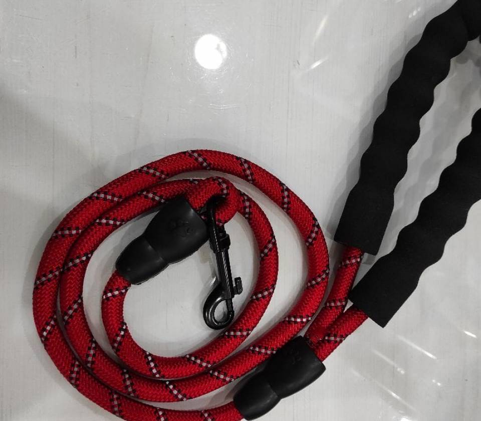 Kozmo soft grip povodac za pse crveni